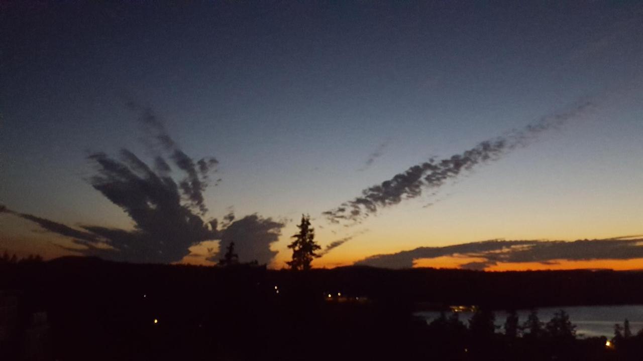 Hov B&B House -Hospitality Ocean View Victoria- Victoria