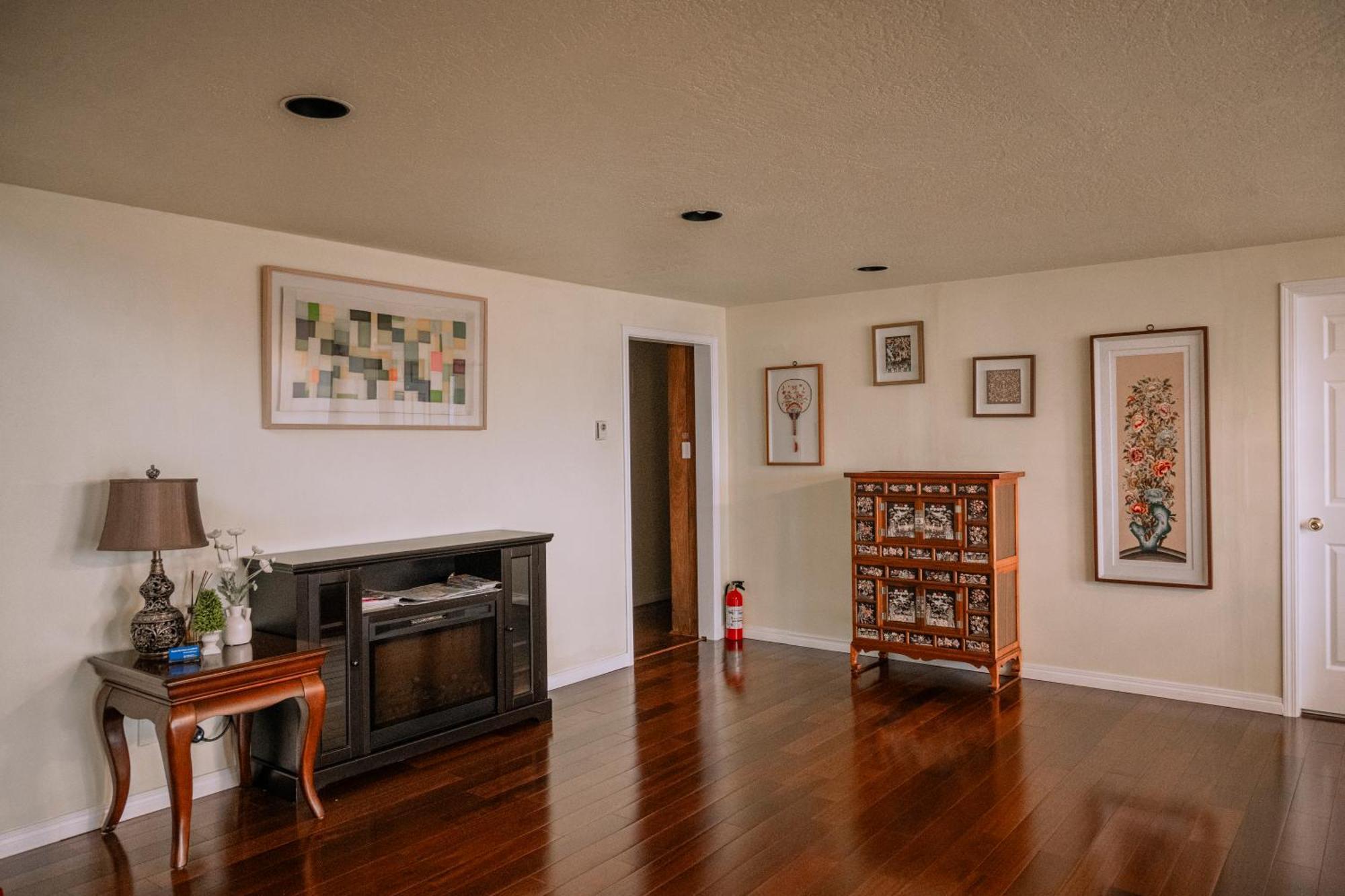 Hov B&B House -Hospitality Ocean View Victoria-